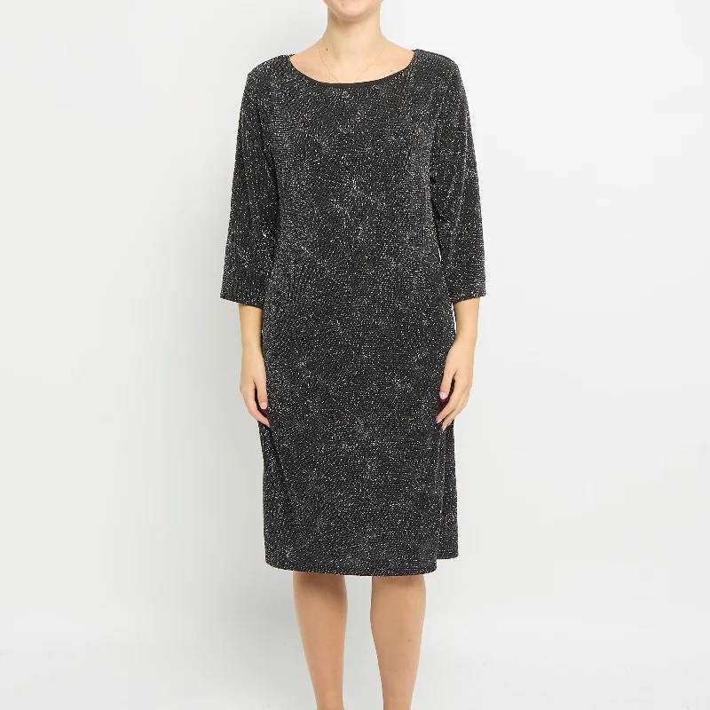Scoop Neck Sparkly 3/4 Sleeve Midi Dress - UK 14 Fashionable Floral Embroidery Midi Dress Scoop Neck Sparkly 3/4 Sleeve Midi Dress - UK 14 Fashionable Floral Embroidery Midi Dress