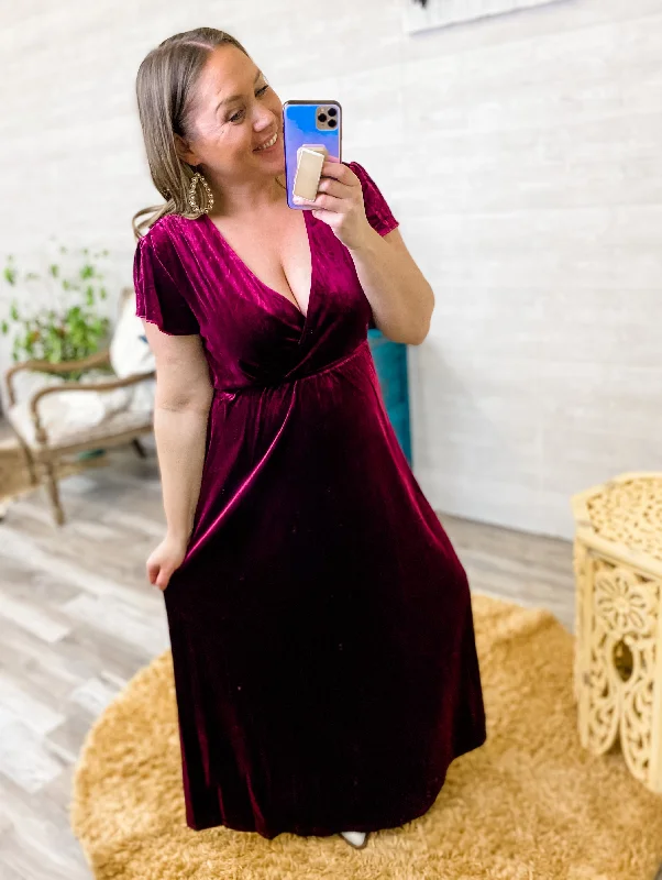 Noel - Burgundy Velvet Maxi Dress Trendy Maxi Dress with Belt